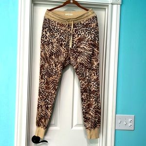 Spell & the Gypsy Ada Trackies